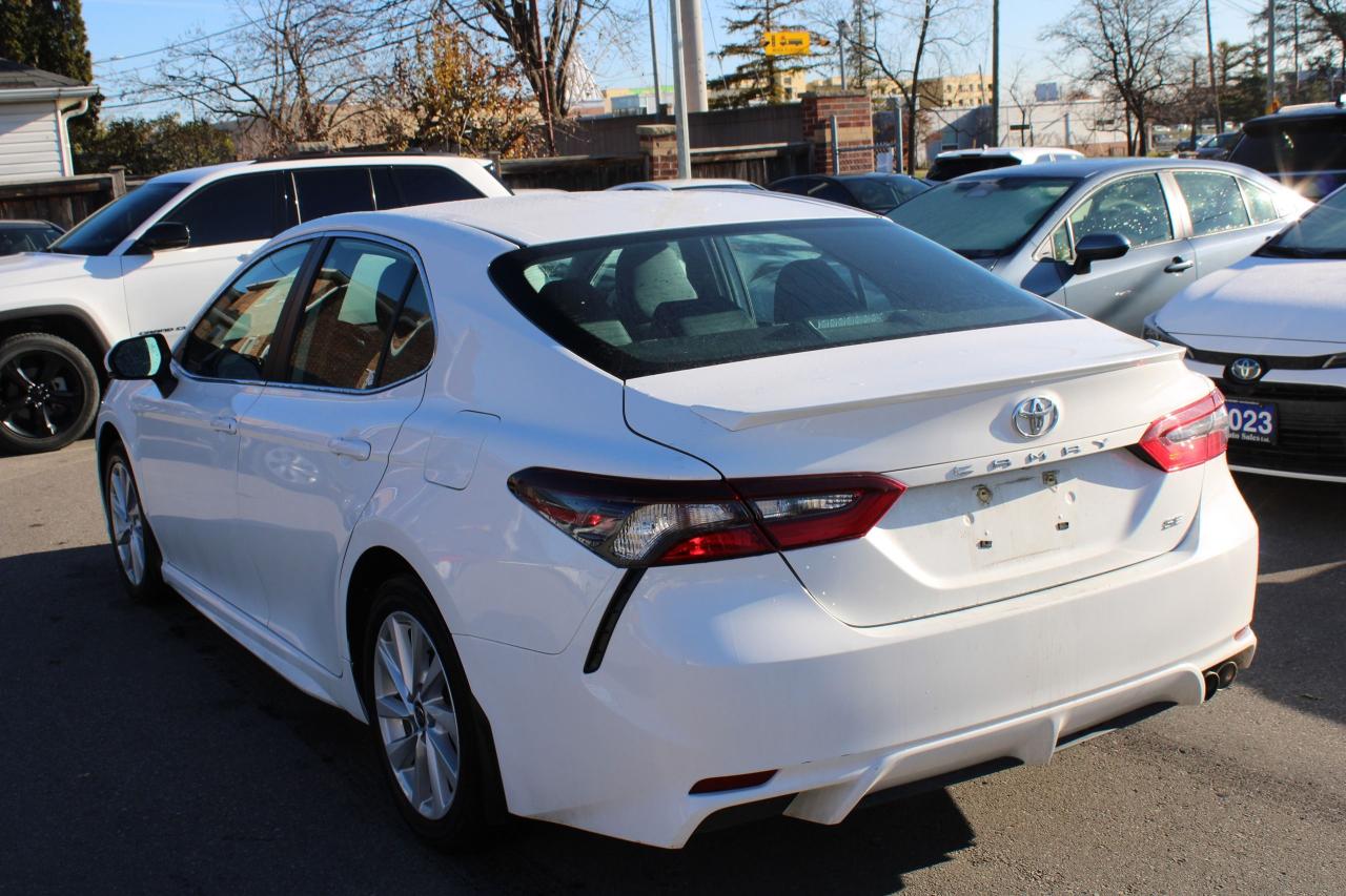 2024 Toyota Camry SE Auto Photo3