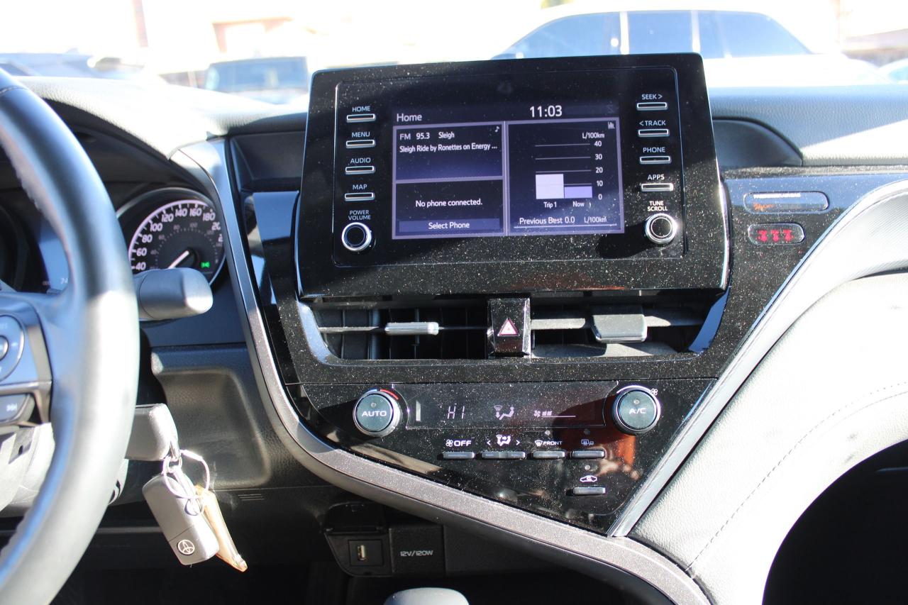 2024 Toyota Camry SE Auto Photo