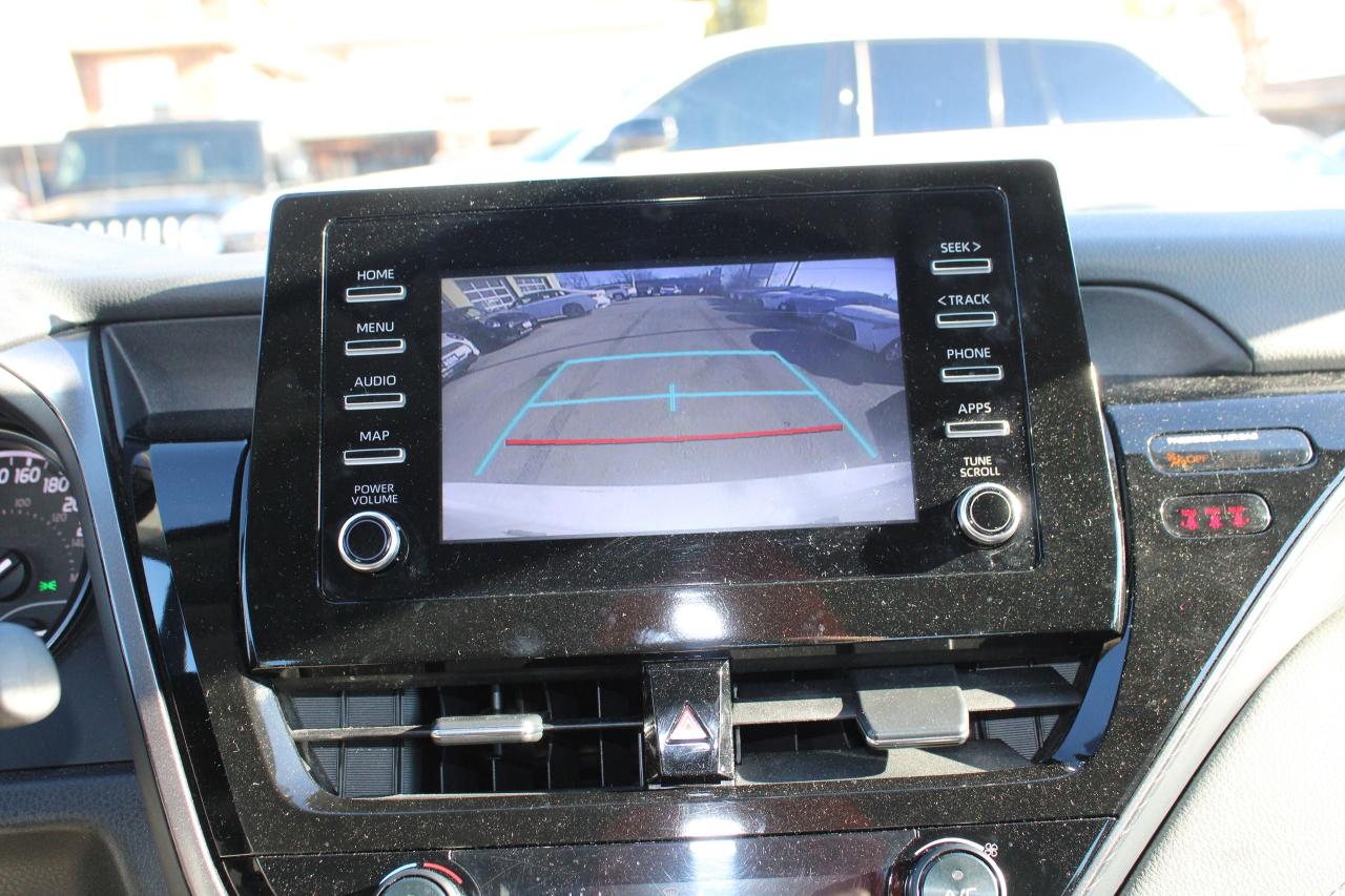 2024 Toyota Camry SE Auto Photo