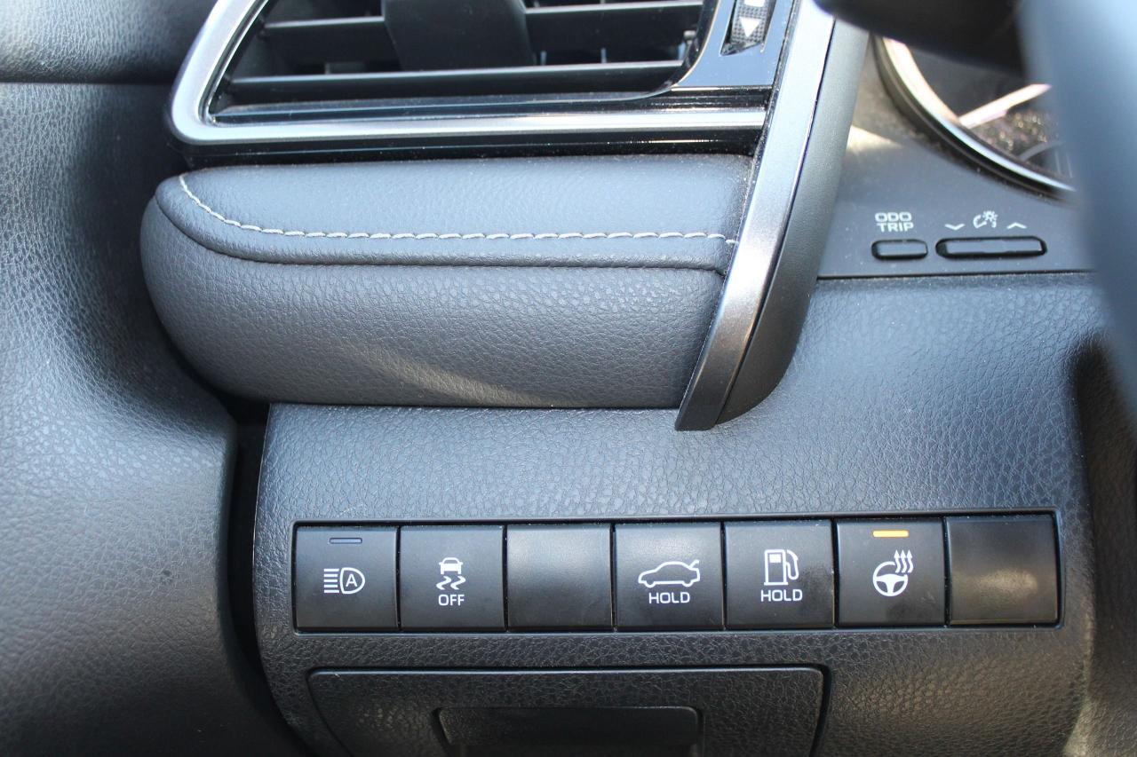 2024 Toyota Camry SE Auto Photo