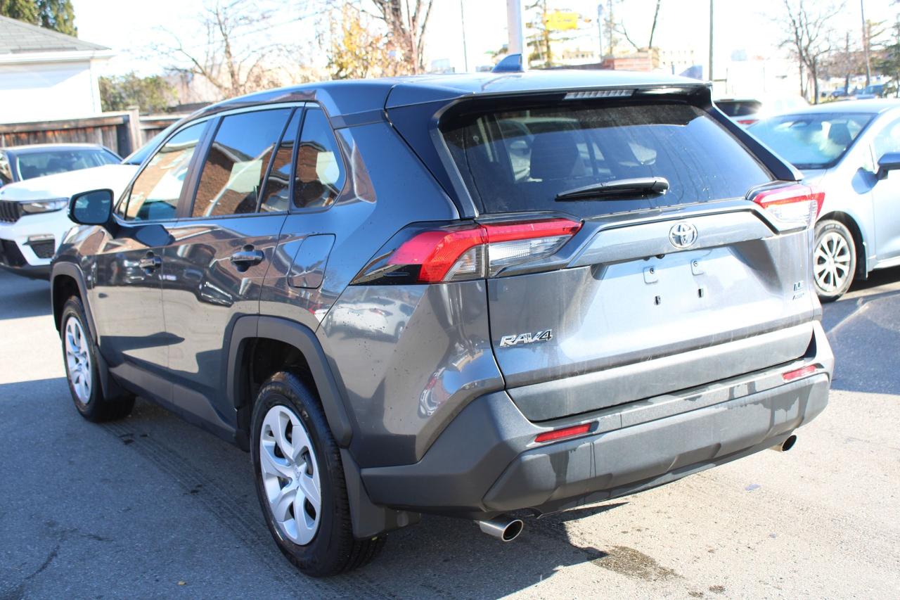 2024 Toyota RAV4 LE Photo3