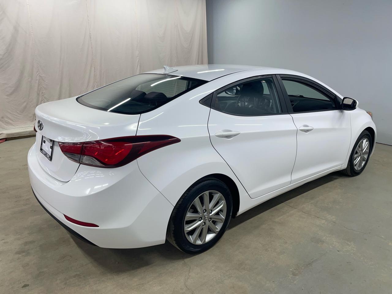 2015 Hyundai Elantra SE Photo