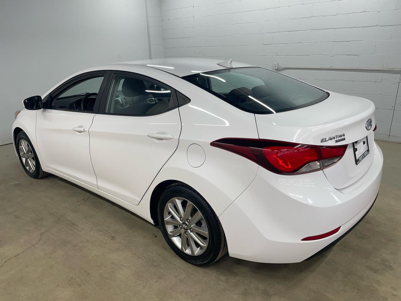 2015 Hyundai Elantra SE Photo