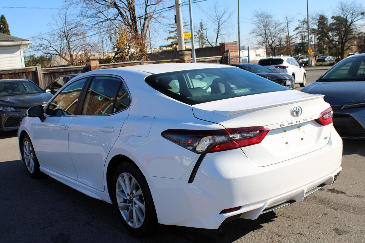 2024 Toyota Camry SE Auto - Photo #4