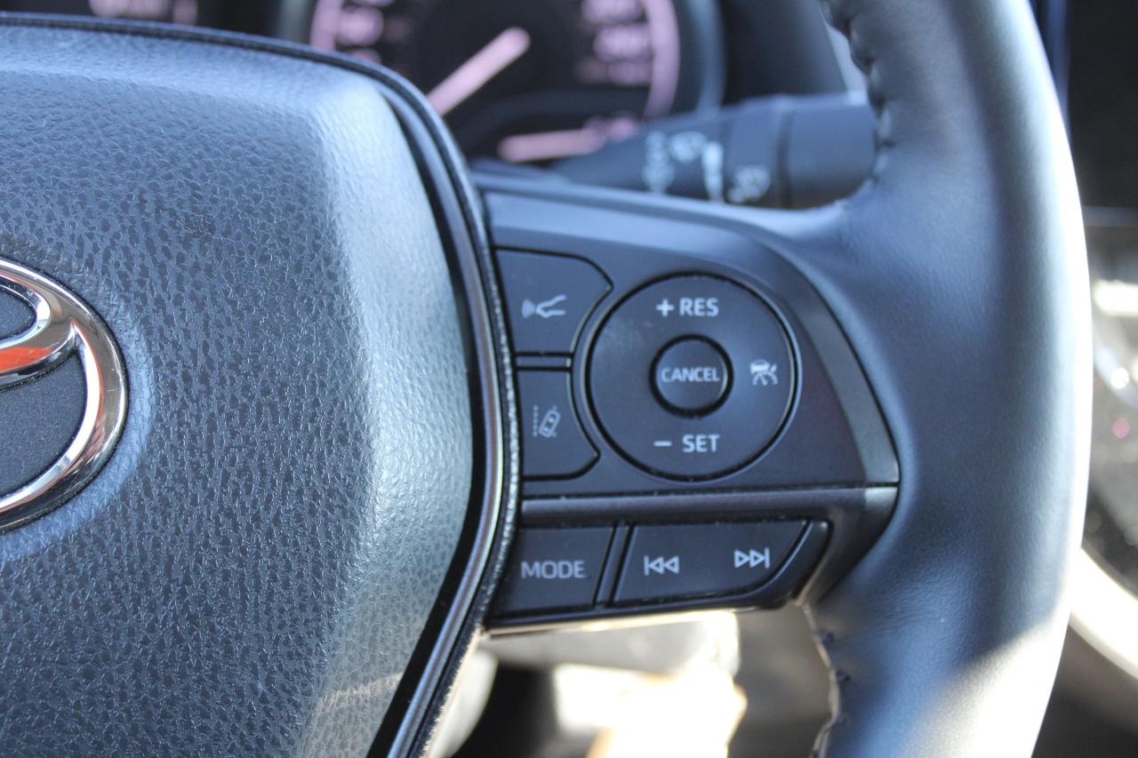 2024 Toyota Camry SE Auto - Photo #9