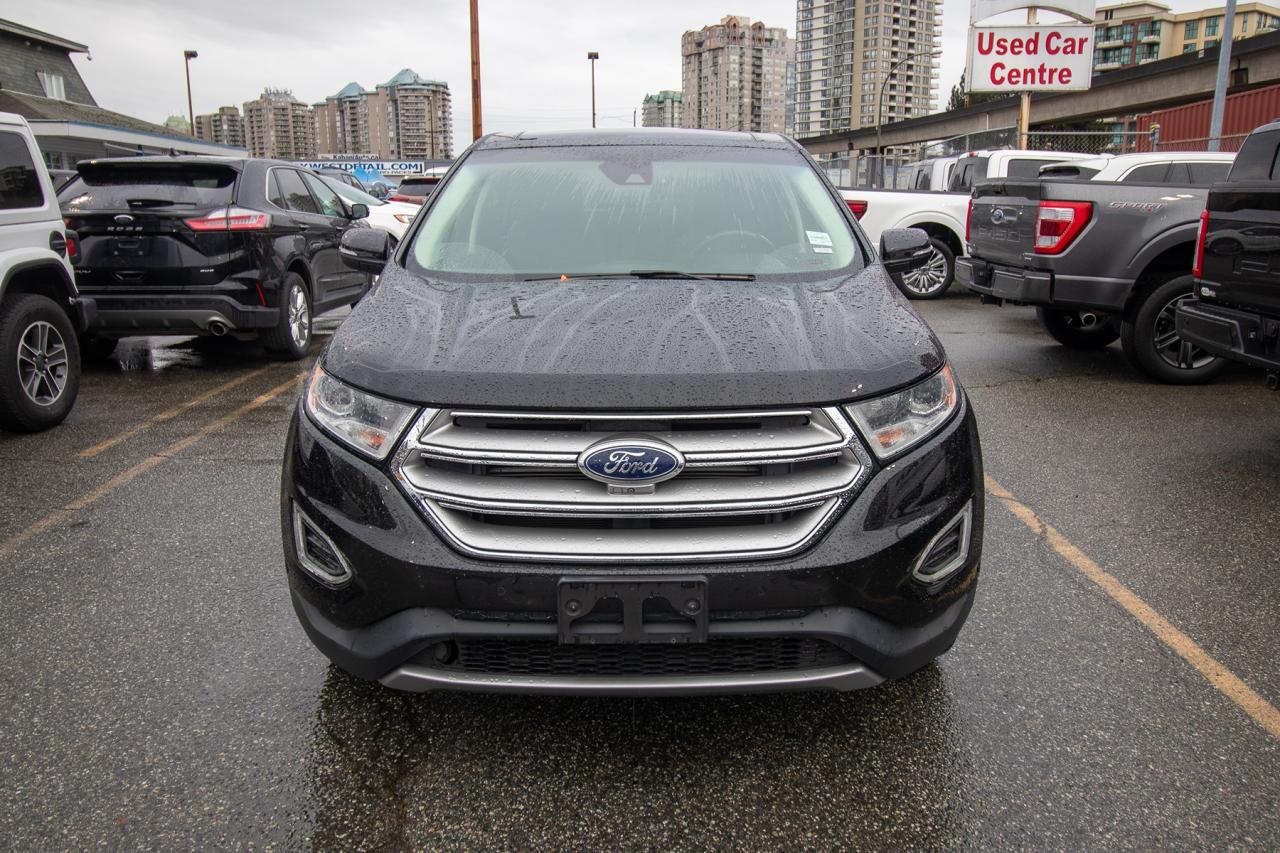 2015 Ford Edge Titanium AWD Photo3