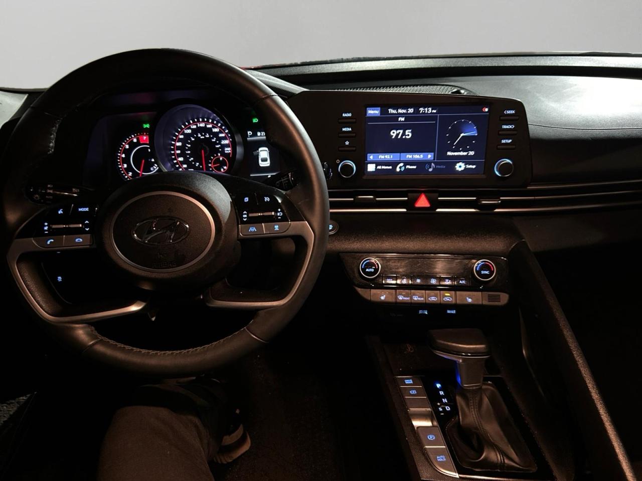 2021 Hyundai Elantra Ultimate Photo