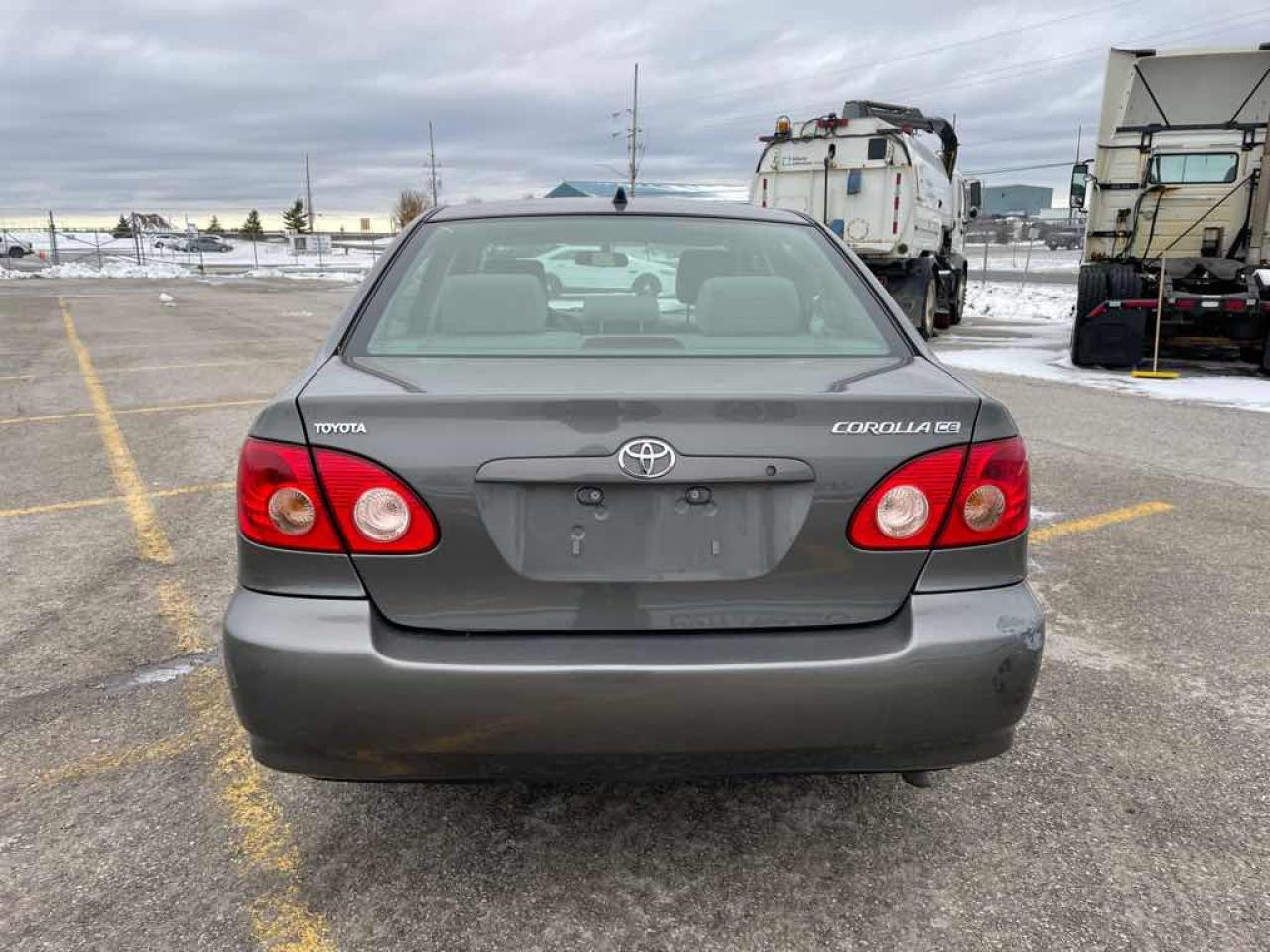 2006 Toyota Corolla CE Photo4