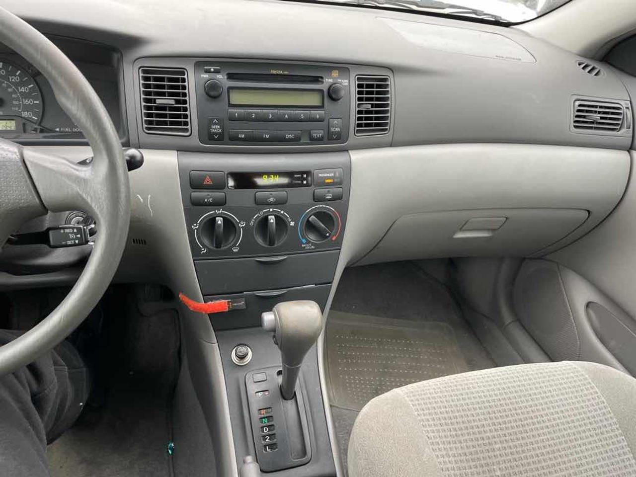 2006 Toyota Corolla CE Photo