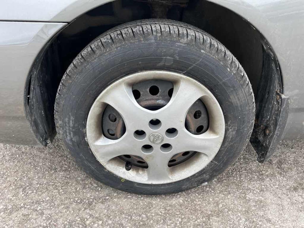 2006 Toyota Corolla CE Photo