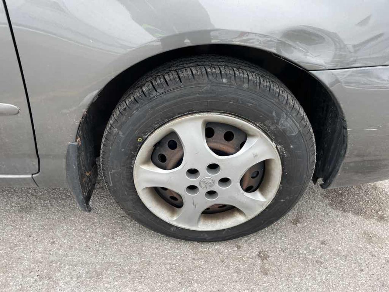 2006 Toyota Corolla CE Photo