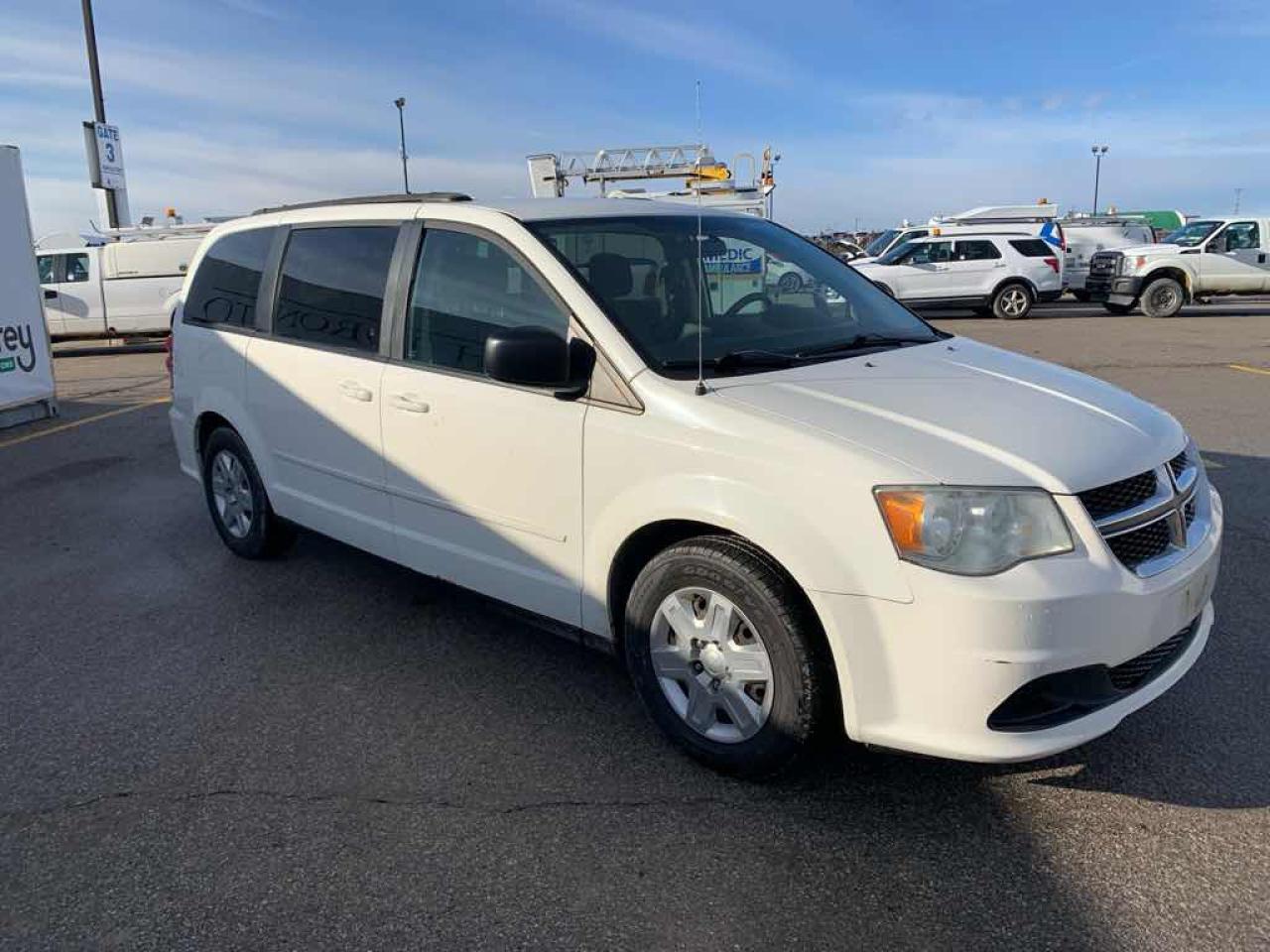 2011 Dodge Grand Caravan  - Photo #3