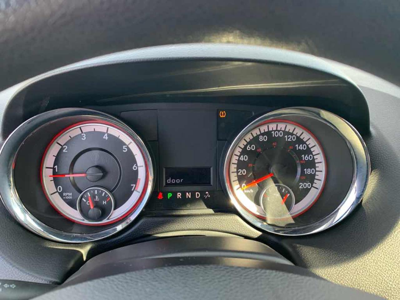 2011 Dodge Grand Caravan  - Photo #9