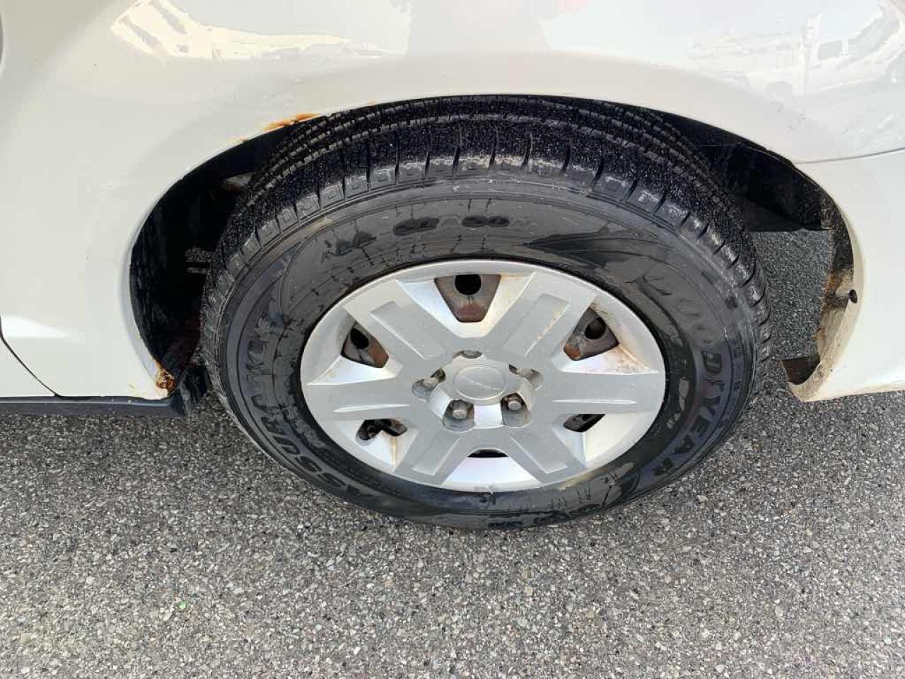 2011 Dodge Grand Caravan  - Photo #15