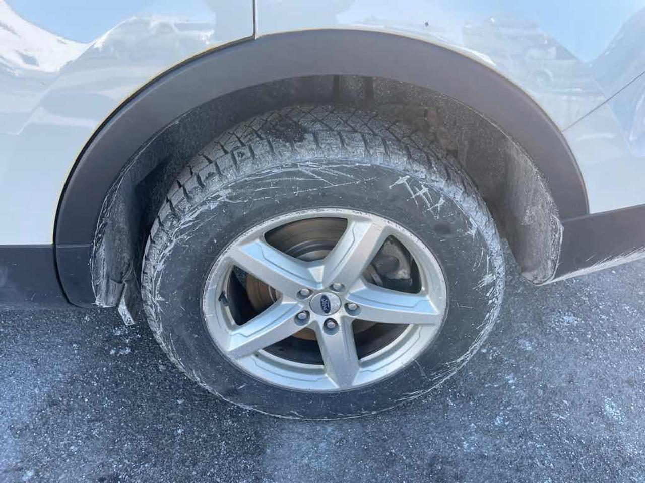 2017 Ford Explorer  Photo
