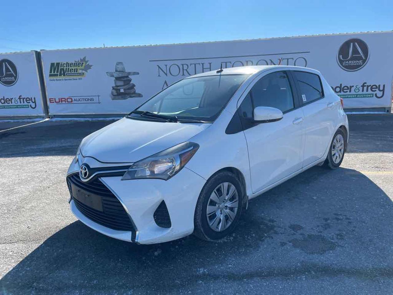 2015 Toyota Yaris  - Photo #1