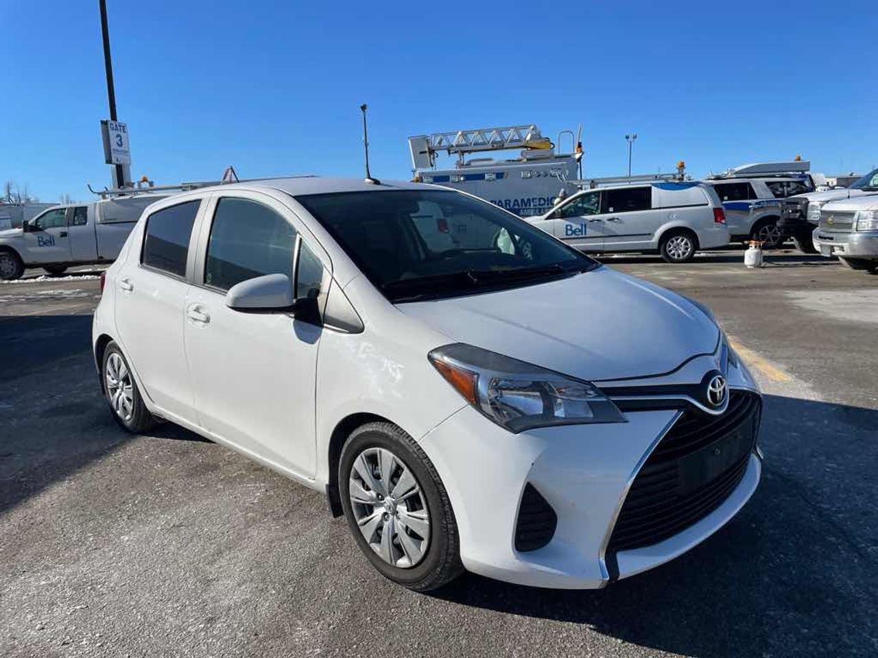 2015 Toyota Yaris  Photo2