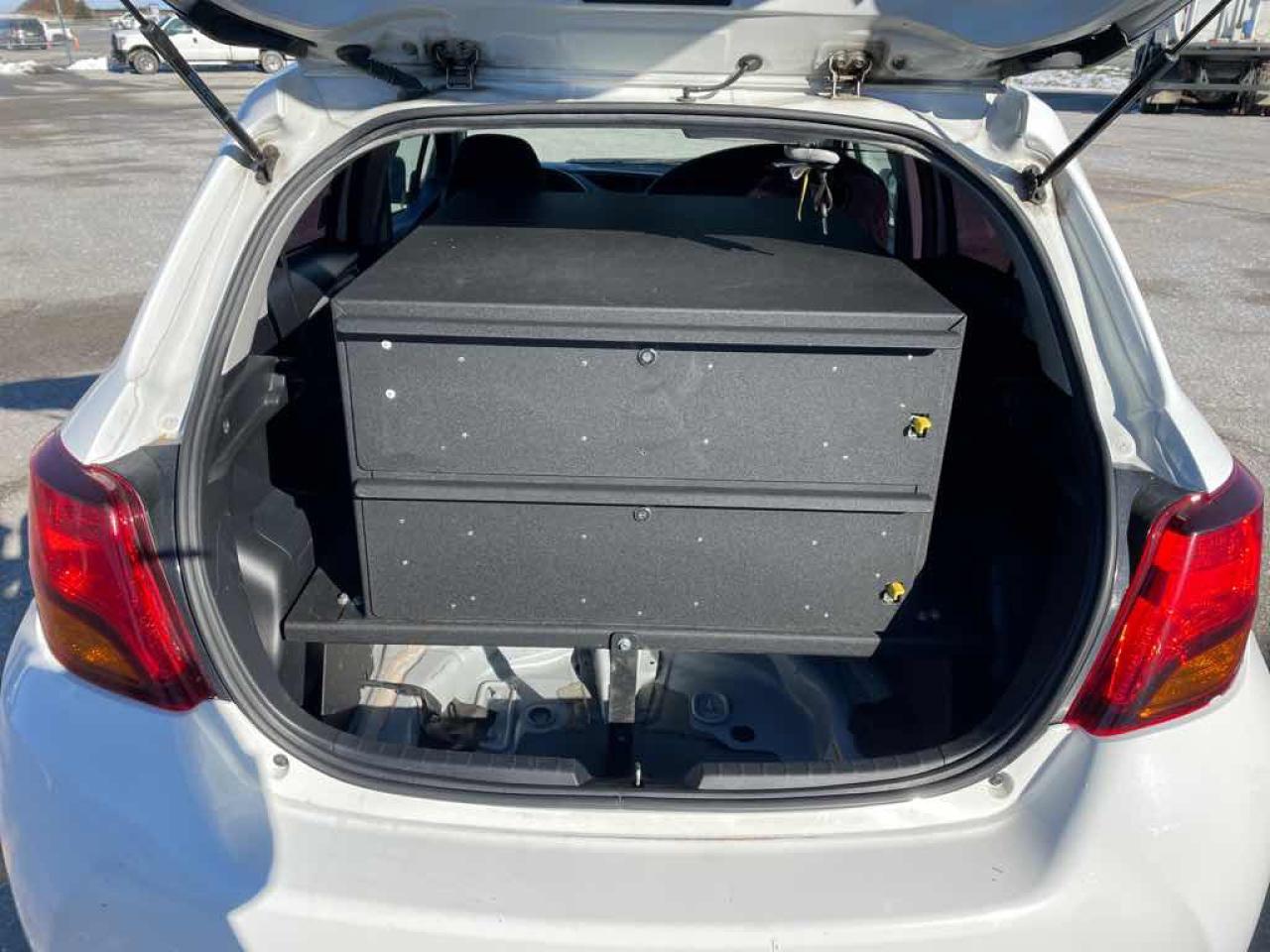 2015 Toyota Yaris  - Photo #20