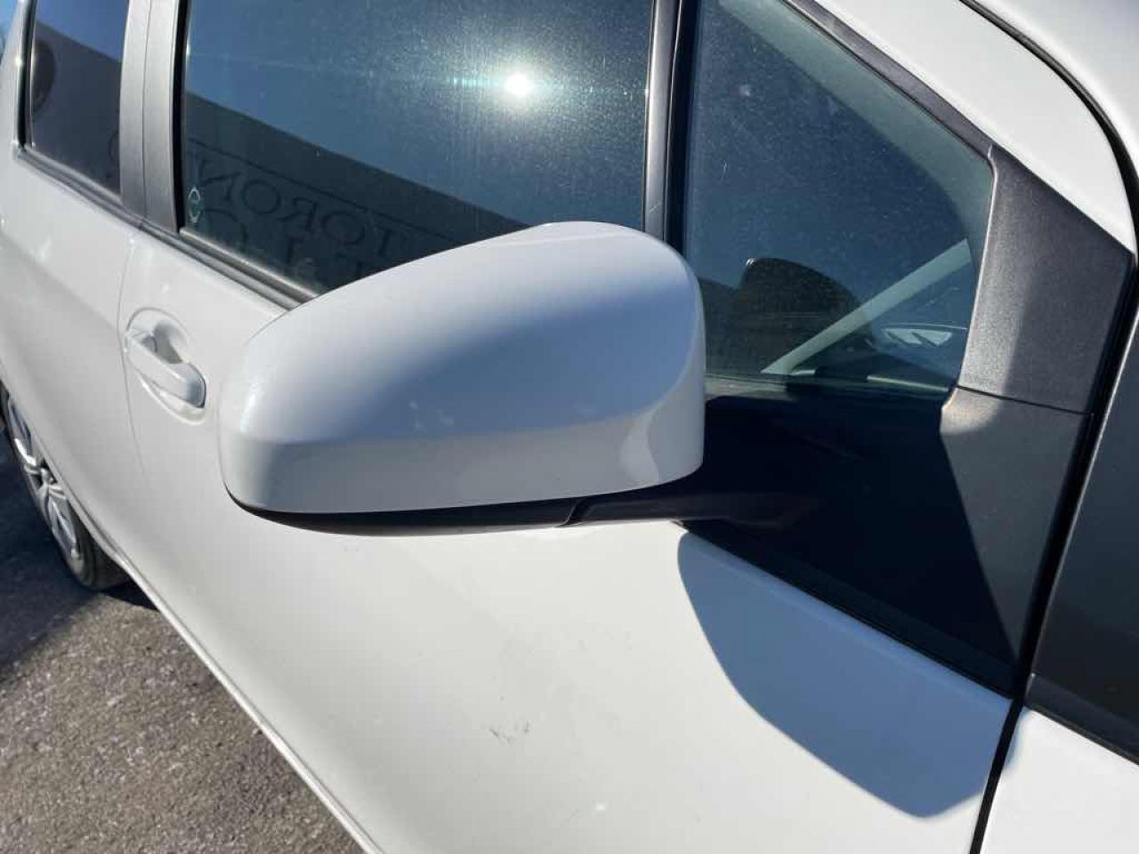 2015 Toyota Yaris  - Photo #26