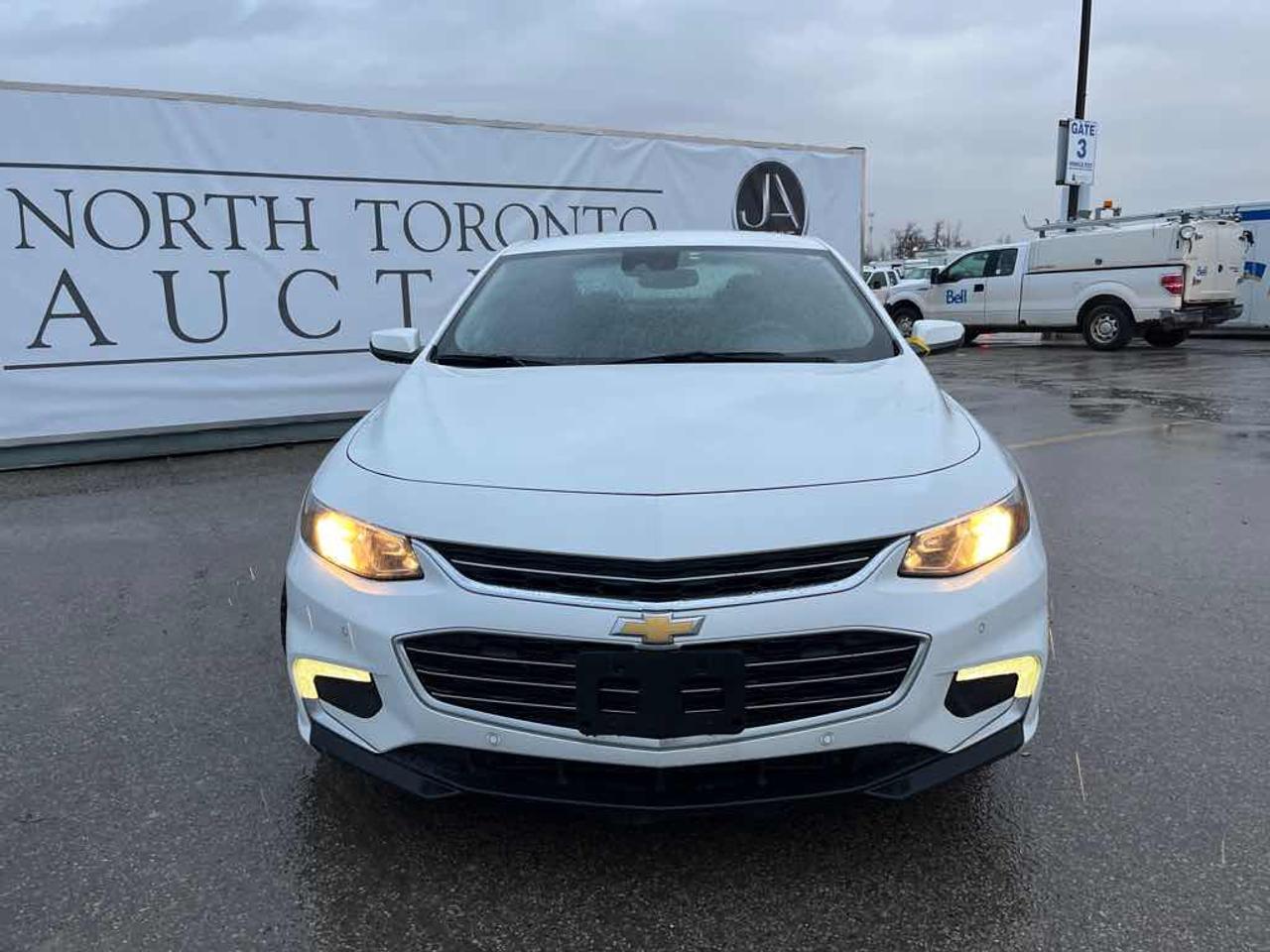 2017 Chevrolet Malibu HYBRID Photo5