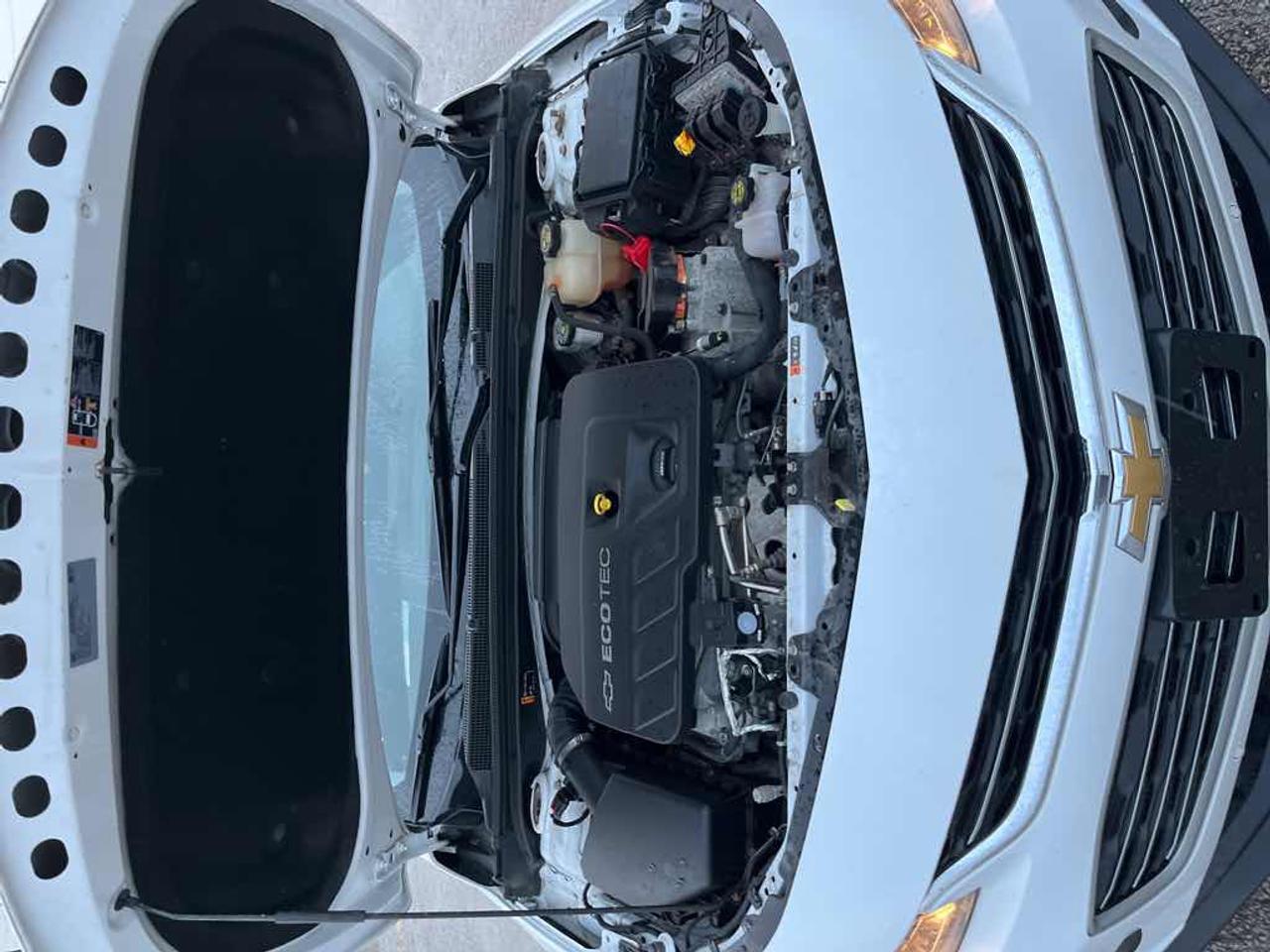 2017 Chevrolet Malibu HYBRID Photo