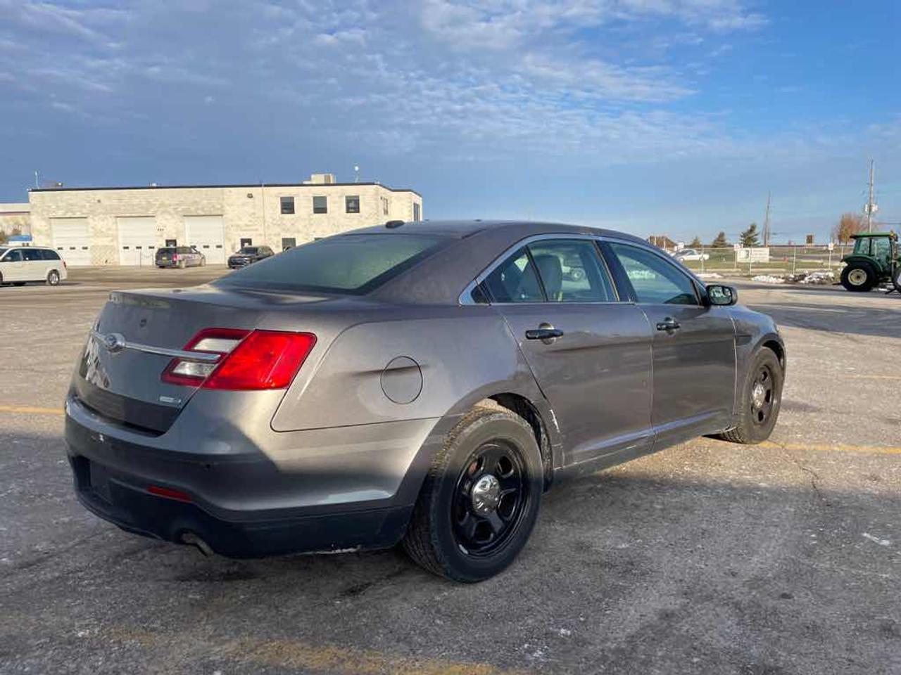 2017 Ford Taurus Police Inte Photo