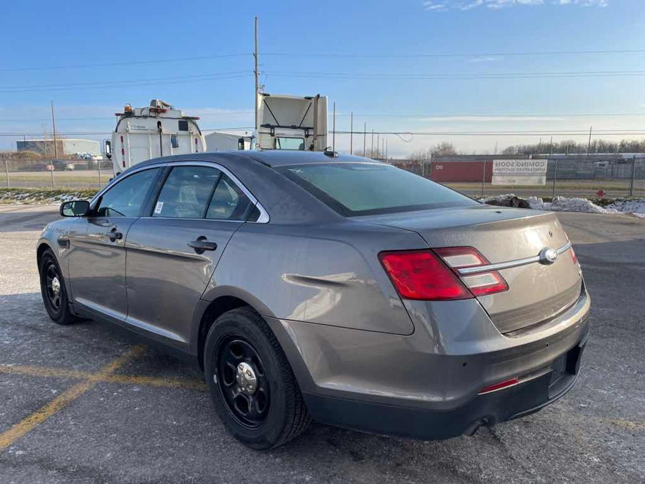 2017 Ford Taurus Police Inte Photo