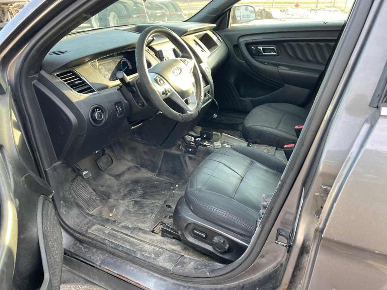 2017 Ford Taurus Police Inte Photo