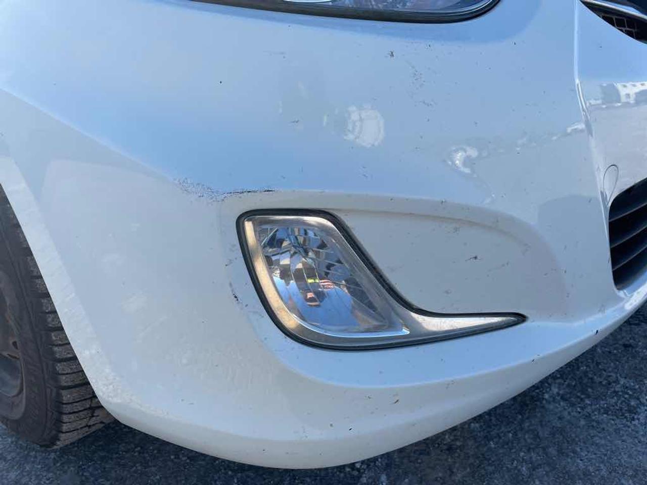 2012 Hyundai Accent  Photo