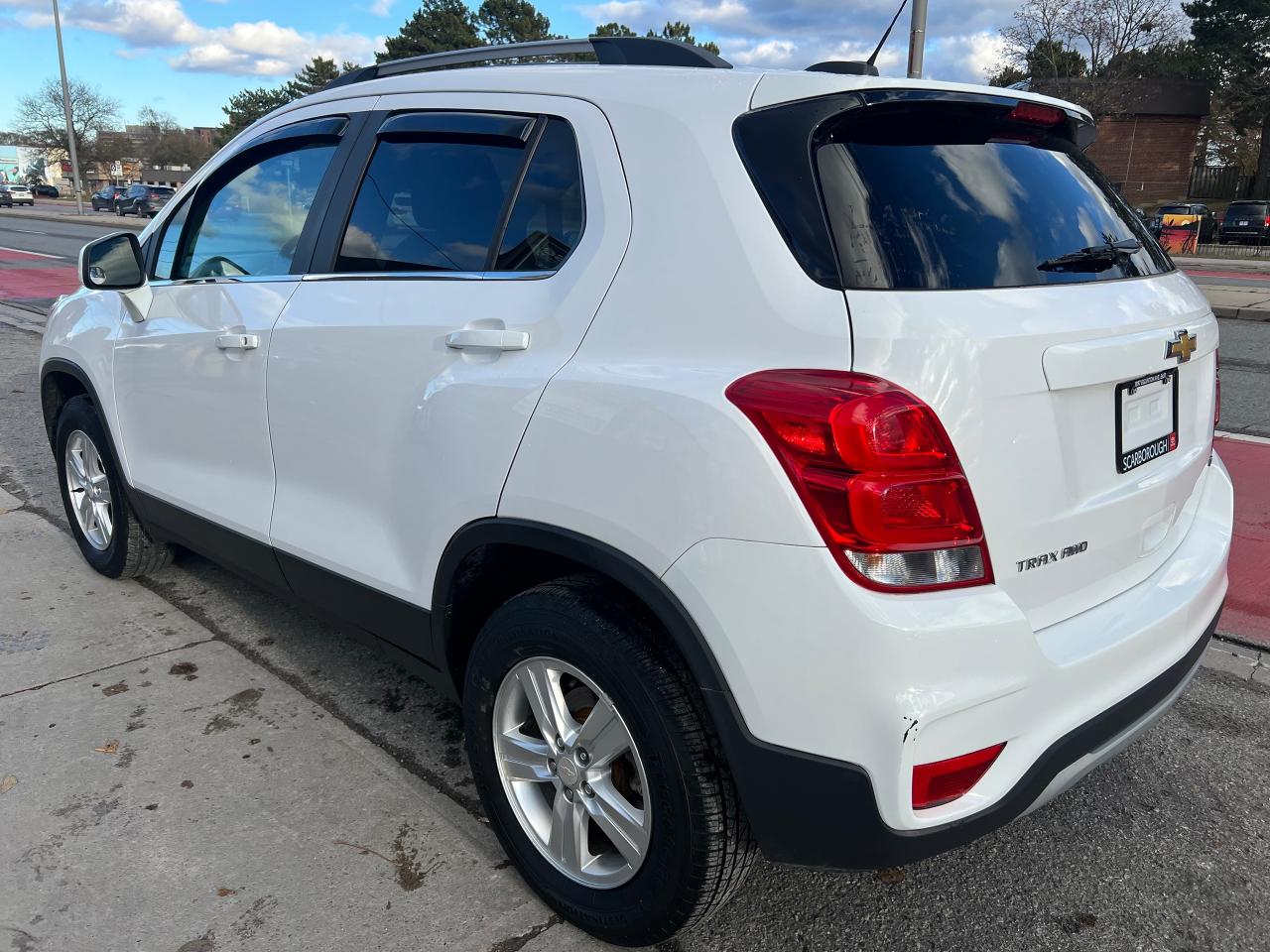 2018 Chevrolet Trax LT-BACK CAM-BLUETOOTH & MORE! Photo4