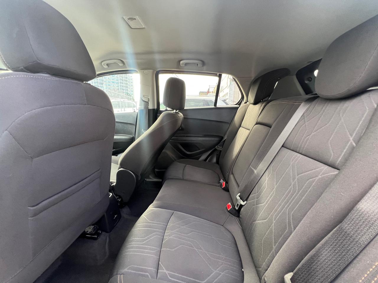 2018 Chevrolet Trax LT-BACK CAM-BLUETOOTH & MORE! - Photo #12