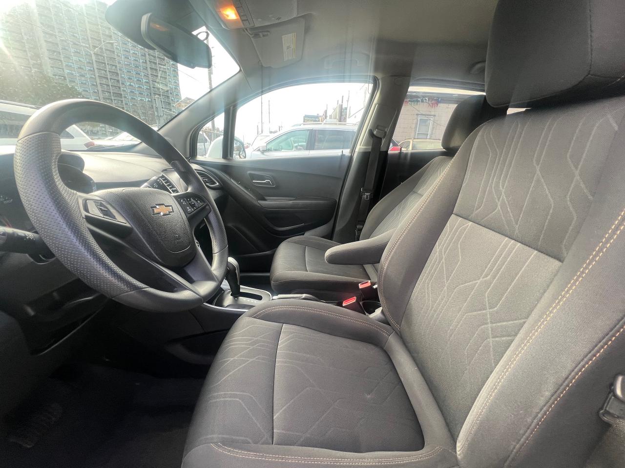 2018 Chevrolet Trax LT-BACK CAM-BLUETOOTH & MORE! - Photo #10