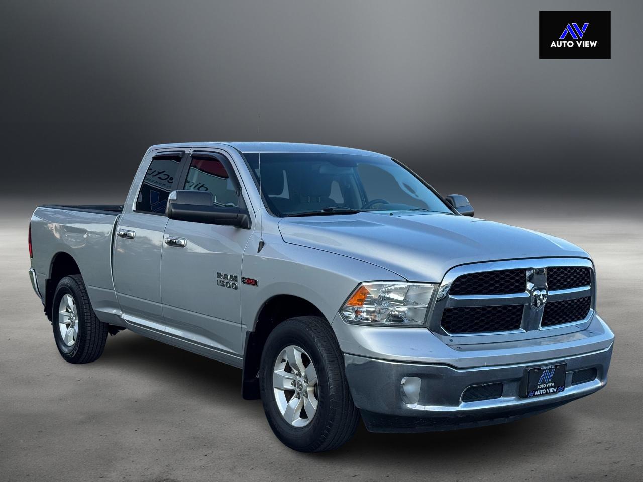 2014 RAM 1500 SLT **CLEAN CARFAX** - Photo #4