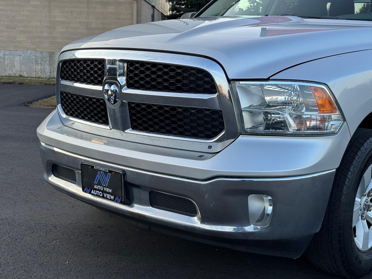 2014 RAM 1500 SLT **CLEAN CARFAX** - Photo #11