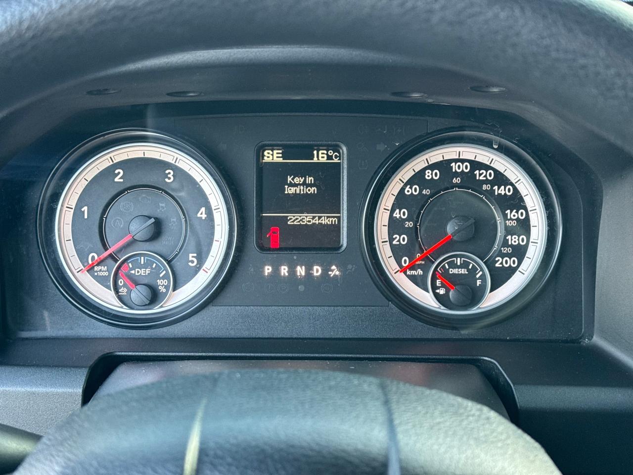 2014 RAM 1500 SLT **CLEAN CARFAX** - Photo #22