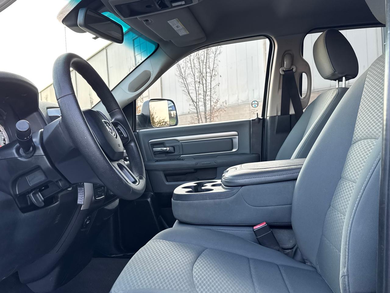 2014 RAM 1500 SLT **CLEAN CARFAX** - Photo #28