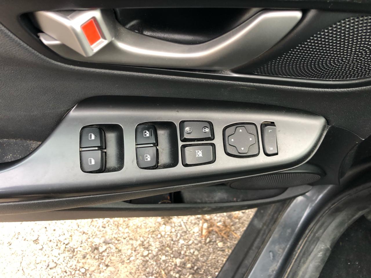 2018 Hyundai KONA 2.0L Luxury AWD - Photo #9