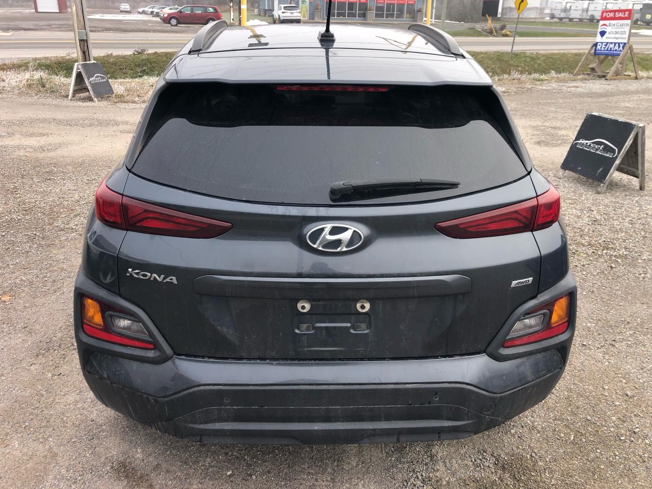 2018 Hyundai KONA 2.0L Luxury AWD Photo3