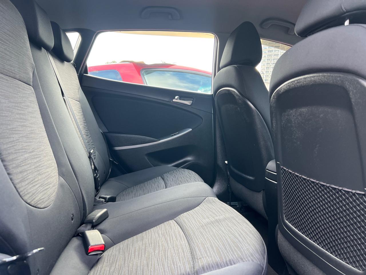 2016 Hyundai Accent GL-EXTRA CLEAN-HEATED SEATS-BLUETOOTH & MORE - Photo #14