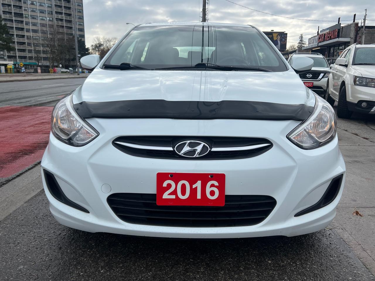 2016 Hyundai Accent GL-EXTRA CLEAN-HEATED SEATS-BLUETOOTH & MORE - Photo #2