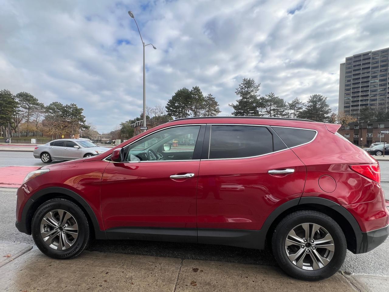 2014 Hyundai Santa Fe Sport Premium-EXTRA CLEAN-HEATED SEATS- BLUETOOTH - Photo #4