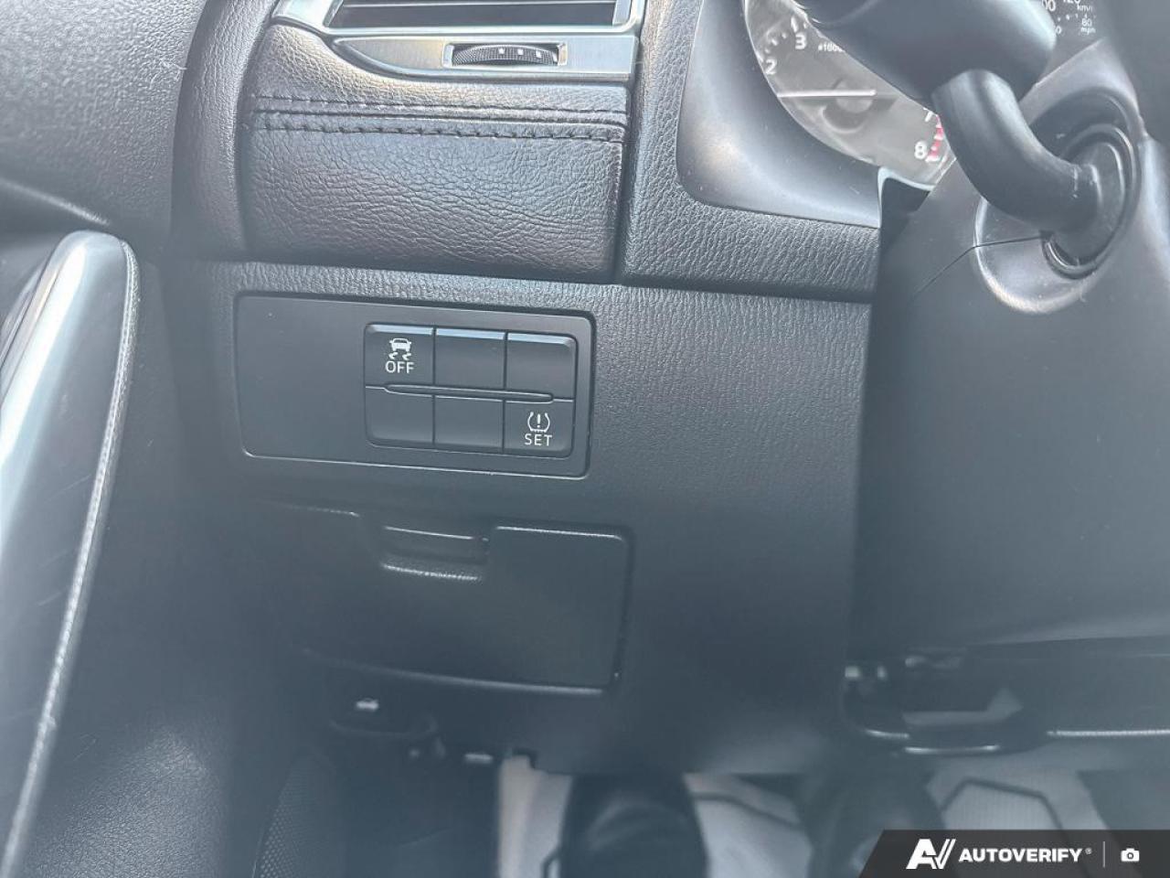 2017 Mazda MAZDA6 GS / NO ACCIDENTS / NAV / HTD STEERING / REAR CAM - Photo #14