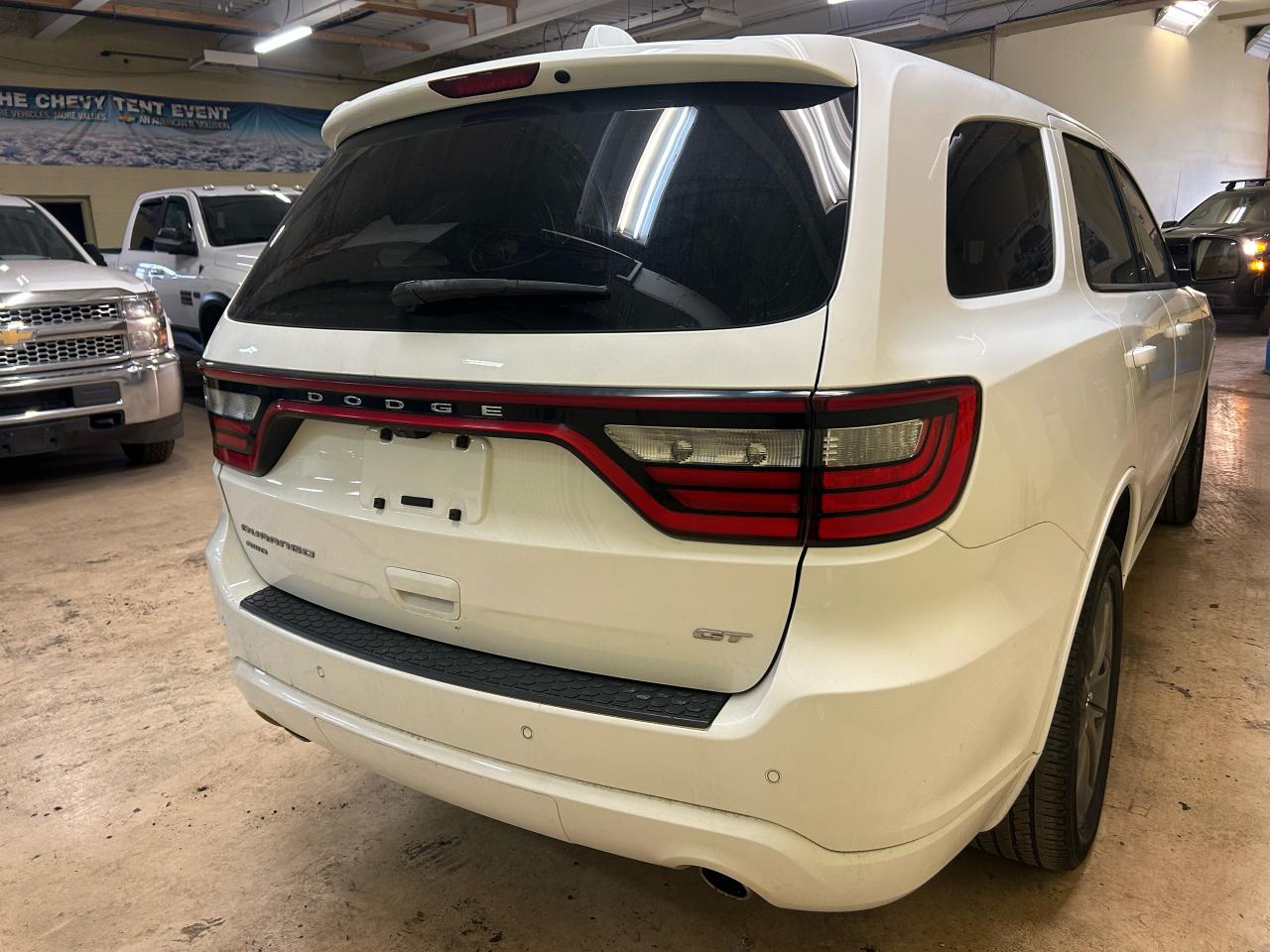 2017 Dodge Durango GT Photo3