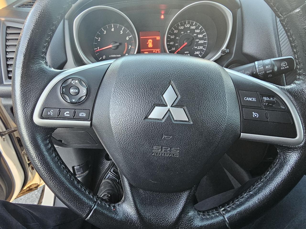 2015 Mitsubishi RVR AWD 4dr CVT SE *Ltd Avail*, AUTOMATIC, 128 KM Photo