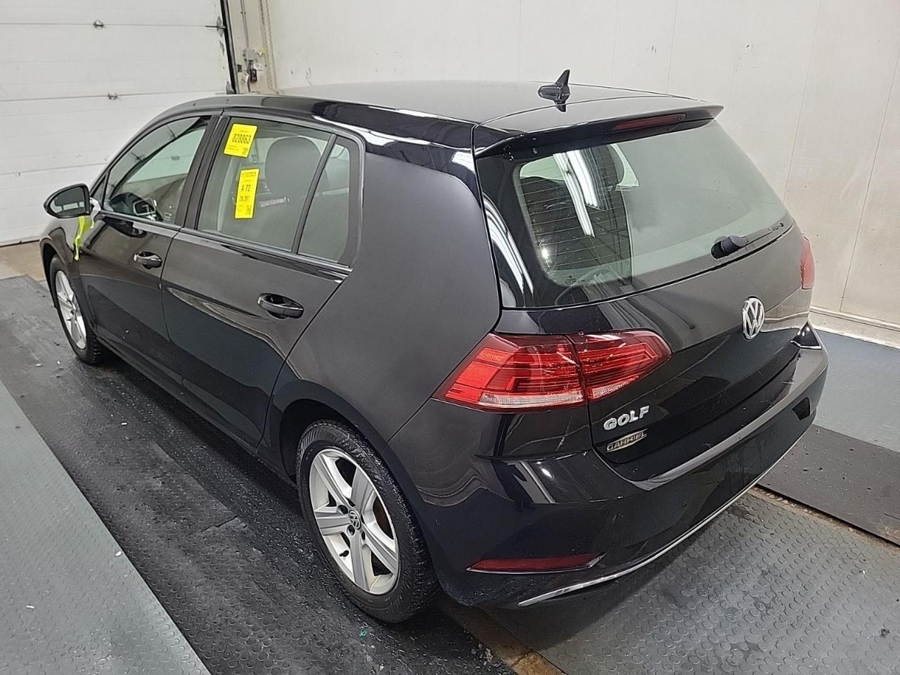 2021 Volkswagen Golf Comfortline | HEATED SEATS | NAV | SUPER LOW KM!! Photo4