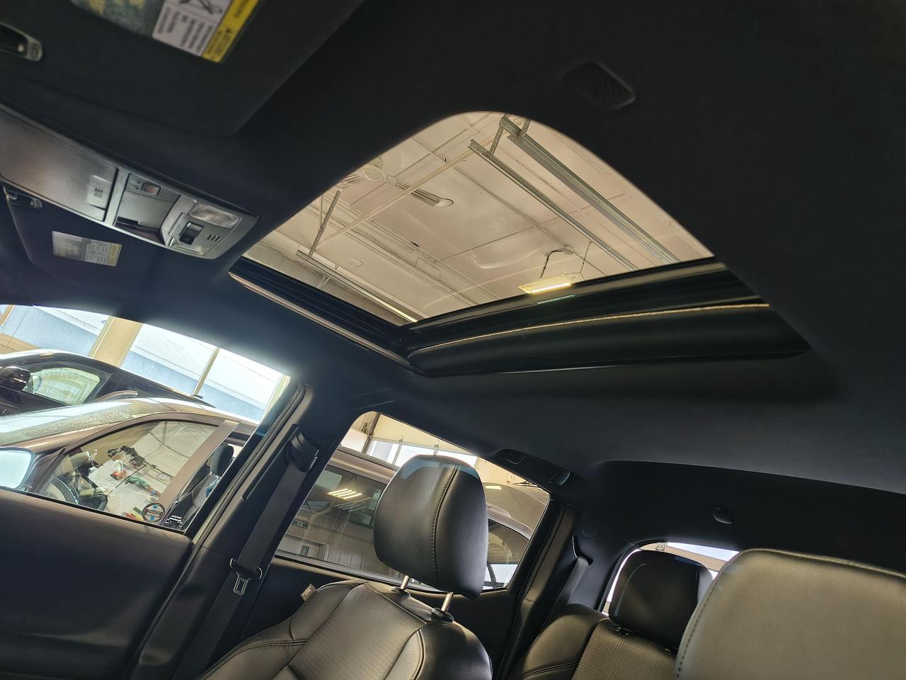 2022 Toyota Tacoma TRD SPORT 4X4 Photo0