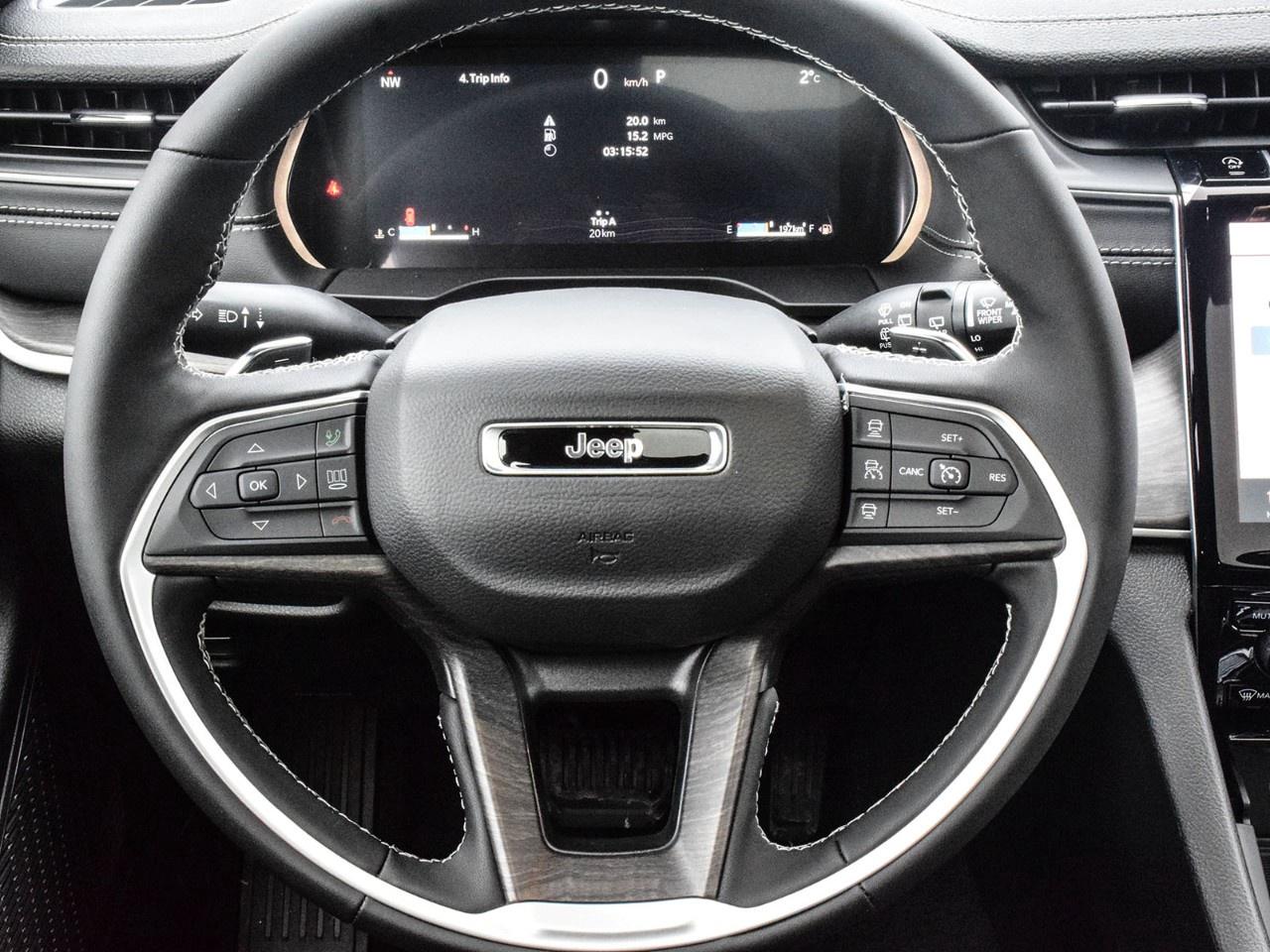 2025 Jeep Grand Cherokee L Limited 4x4 Photo