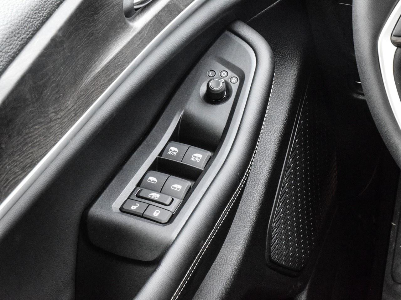 2025 Jeep Grand Cherokee L Limited 4x4 Photo