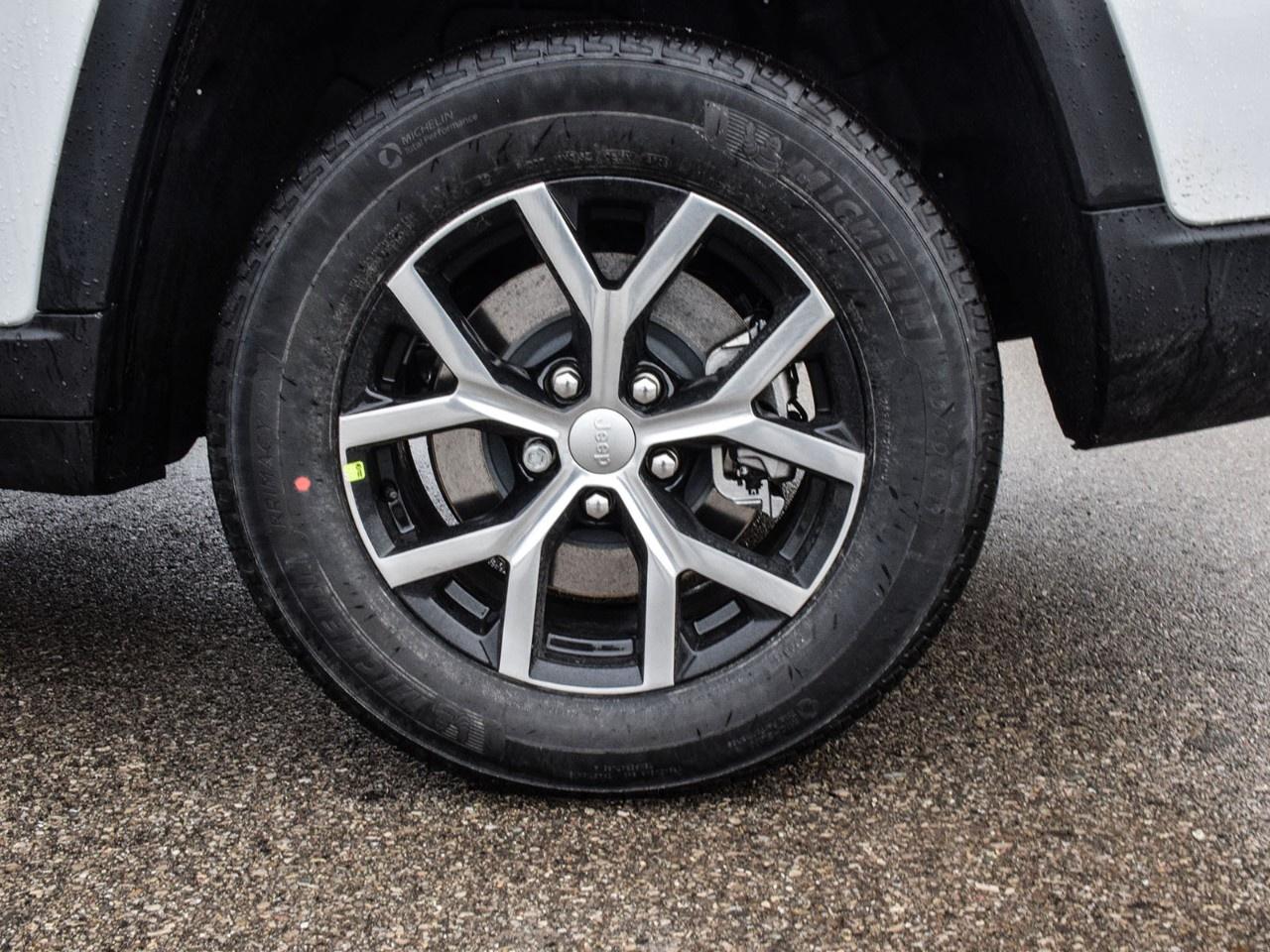 2025 Jeep Grand Cherokee L Limited 4x4 Photo