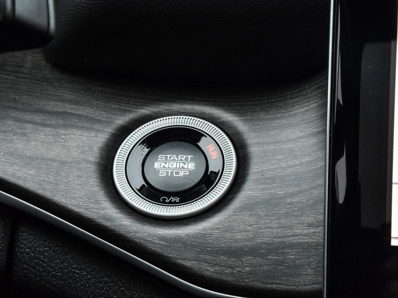 2025 Jeep Grand Cherokee L Limited 4x4 Photo